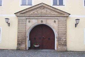 Das wappenbekrnte Schlossportal (2002)
